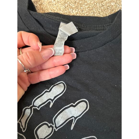 Next Level T-shirt black white hand print cutoff bottom and sleeves cropped - Picture 6 of 6